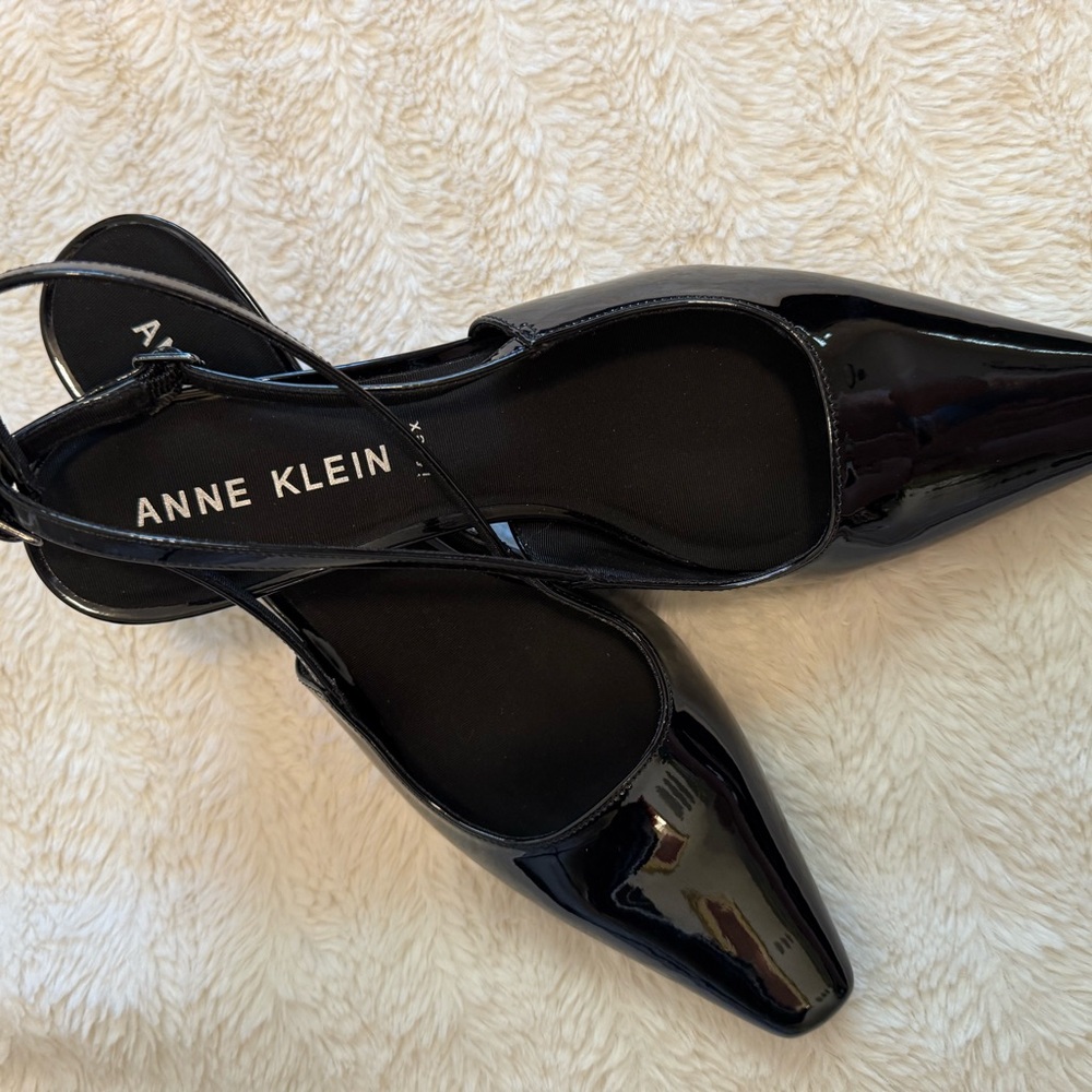 Anne Klein Black Heeled Shoes